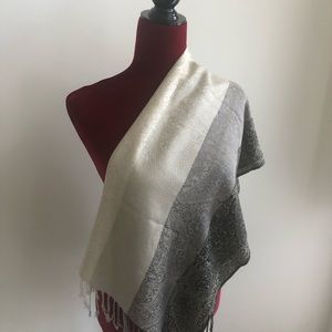 Cashmere scarf (brand new)